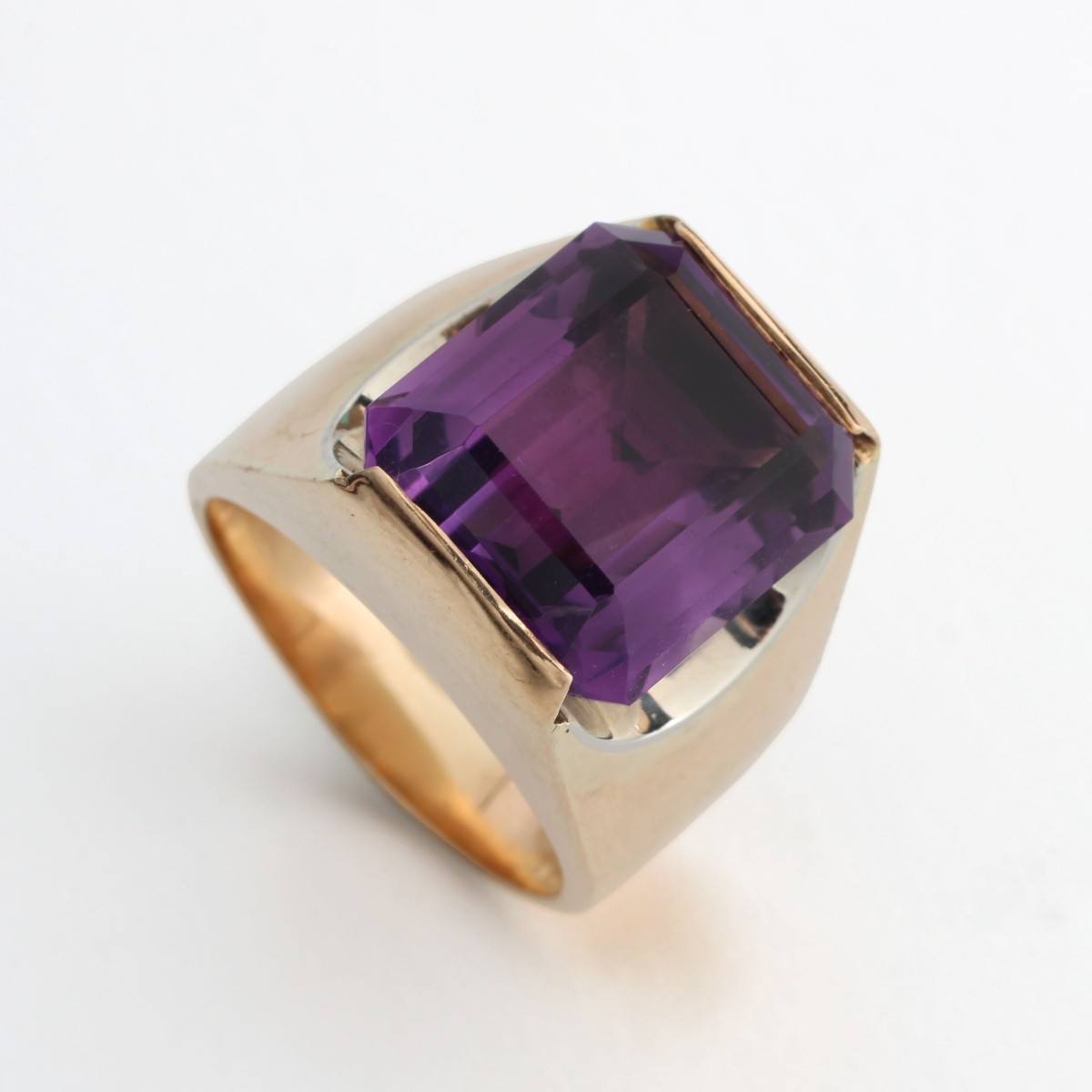 Amethyst and 14K Ring